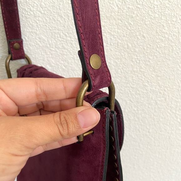 Sundance fringe wine burgundy suede studded western adjustable bag crossbody - Picture 6 of 16